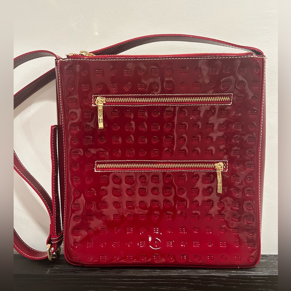 🇮🇹 MINT CONDITION ARCADIA BAG! 🇮🇹 GORGEOUS RED PATENT EMBOSSED BAG